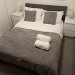 Ttsa- Essential 1 Bedroom Apt Balham-Free Parking
